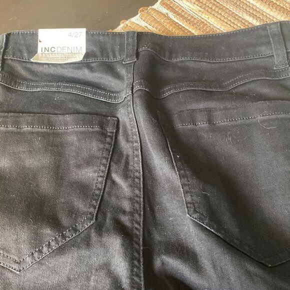 NWT Inc Denim black ankle length jean , fray bottom with white stripe down leg - Picture 5 of 6